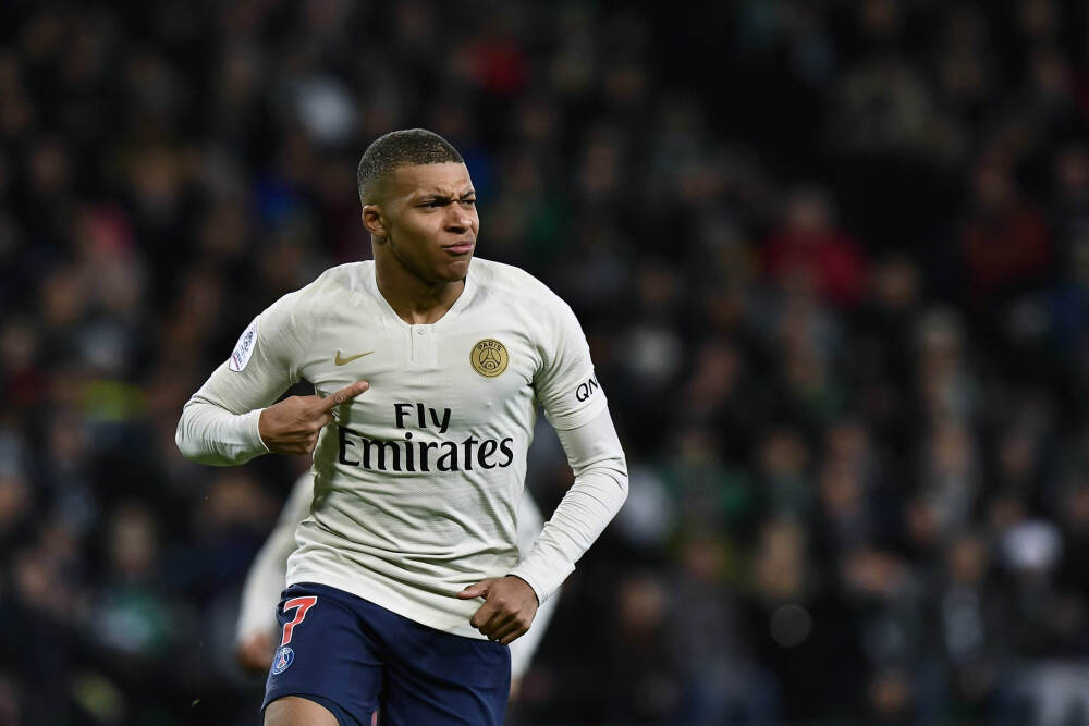 天亿马：拟11.89亿元收购星云开物98.5632%股权